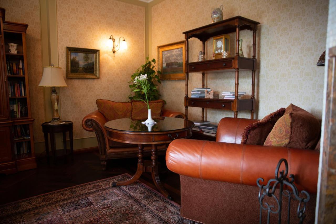 Ekesparre Boutique Hotel Kuressaare Eksteriør bilde